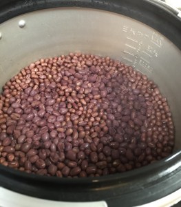 圧力鍋で煮た小豆